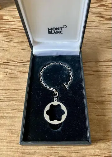 [ 귀중 ] MONTBLANC 스털링 실버 925 키링 박스 포함