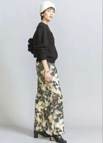 BEAUTY&YOUTH 카모플라쥬 플라워 프린트 팬츠