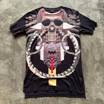 [ USED ] Marcelo Burlon 스컬 몽타주 T셔츠