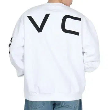 RVCA 화이트 맨투맨 트레이닝복