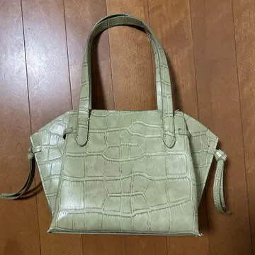 ZARA 엠보 2way 백 모스그린