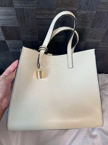 MARC JACOBS 아이보리 핸드백