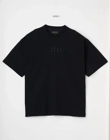 새상품급 CRONOS 크로노스 PATCH LOGO TECH 셔츠