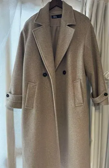 ZARA 베이지 더블 브레스트 롱 코트 M 사이즈