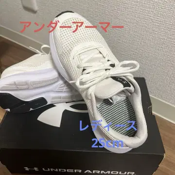 UNDER ARMOUR 러닝화 화이트 여성용 25cm
