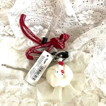 레어 키티 넥스트랩 화이트 로고 빨간색 산리오 하트 비즈 포함