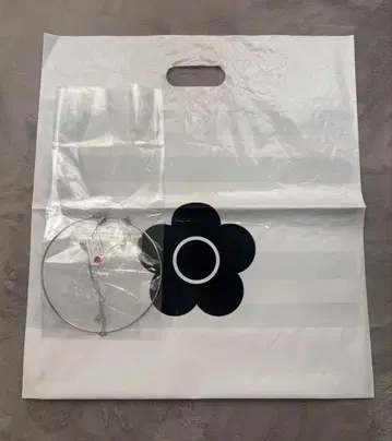MARY QUANT 마리콴트 목걸이 쇼핑백 포함