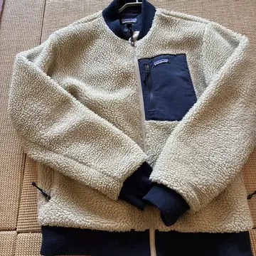 Patagonia 플리스 자켓 M 사이즈 베이지/네이비