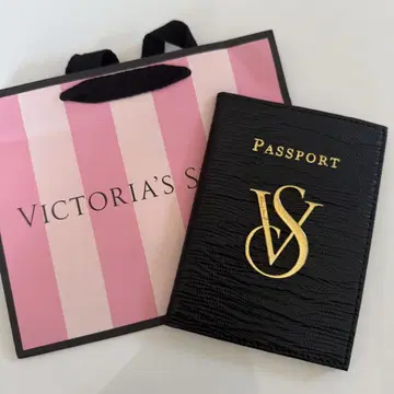 2개 남음 선착순! 새상품 Victoria's Secret 여권 케이스