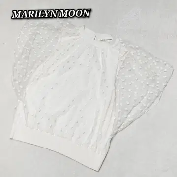 새상품급 MARILYN MOON 마릴린 문 레이스 니트 상의