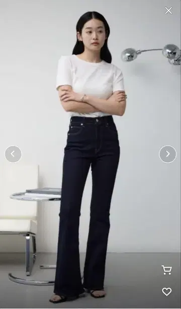 다크 블루 부츠컷 데님