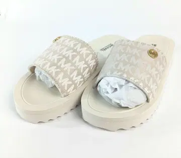새상품 마이클 코스, 여성용 샌들 23.3cm 오트밀 경량, 하자있음