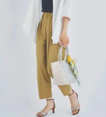 KEYUCA 나일론 턱 테이퍼드 팬츠 접촉 냉감 수분 흡수 속건성 베이지