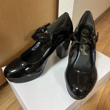 yosuke 백리본 펌프스 블랙