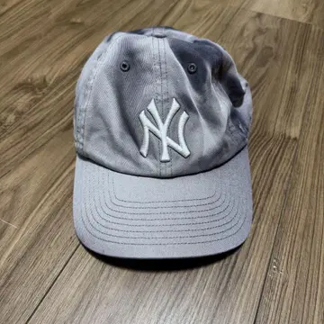 47 New York Yankees Sun Fade Cap