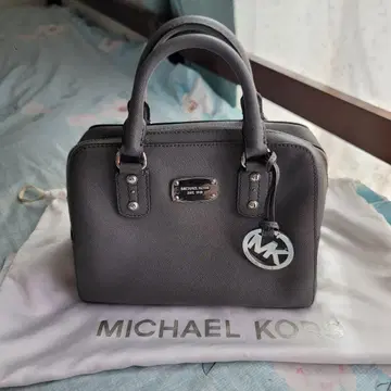 MICHAEL KORS 그레이 핸드백