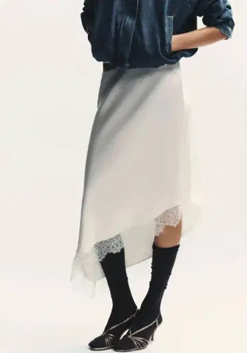 ZARA 새틴 레이스 스커트