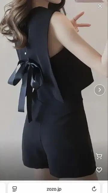블랙 리본 포함 슬리브리스 셋업