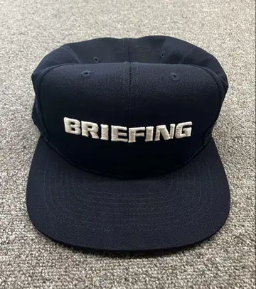 BRIEFING 네이비 캡 플랫 챙