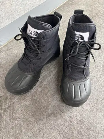 [가격 인하!!] THE NORTH FACE 하이컷 부츠 블랙