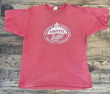 Amstel Light 빨간색 T셔츠 95칼로리