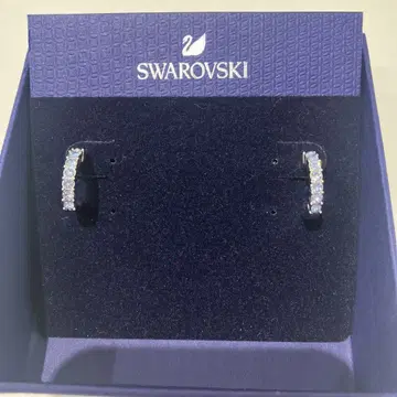 Swarovski 크리스탈 후프 귀걸이