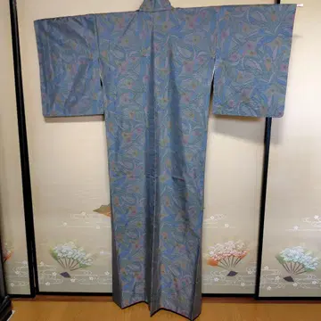 블루 계열 꽃무늬 견직 기모노