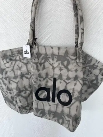 alo 그레이 토트백