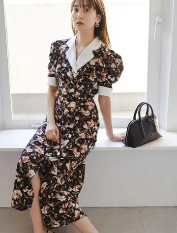 snidel 멀티 프린트 퍼프 슬리브 원피스 사이즈 1 블랙