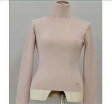 FOXEY 핑크 터틀넥 스웨터