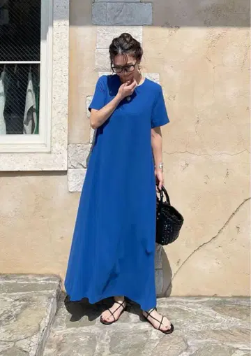 아니카 심플 반팔 원피스