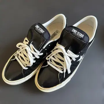 CONVERSE ONE STAR 블랙 스니커즈