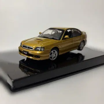 SUBARU LEGACY B4