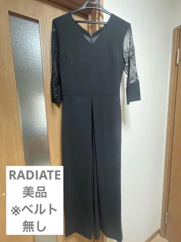 RADIATE 새상품급 블랙 레이스 소매 점프 수트