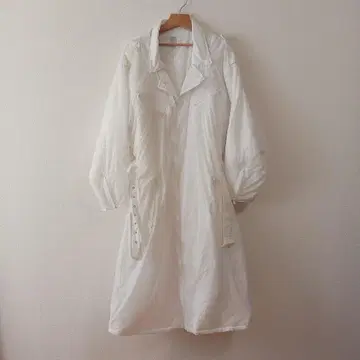 IKUMI 충전솜 롱 코트 화이트