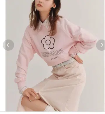 LILY BROWN x MARY QUANT 데이지 크롭 맨투맨 핑크