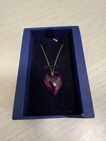 SWAROVSKI 목걸이