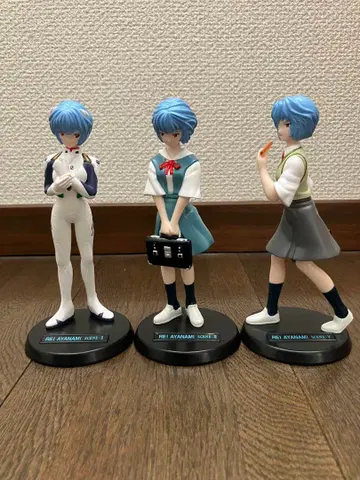 아야나미 레이 피규어 3체 세트