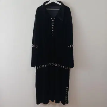 IKUMI 바디피어싱 x 벨로아 원피스