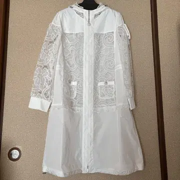 화이트 레이스 후드 부착 아우터 사이즈 40