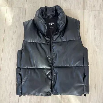 ZARA 블랙 다운 베스트 S