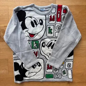 요시무라사xDisney 스웨터