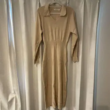 미사용 새상품 MURUA 무루아 베이지 니트 롱 원피스 폴로 옷깃