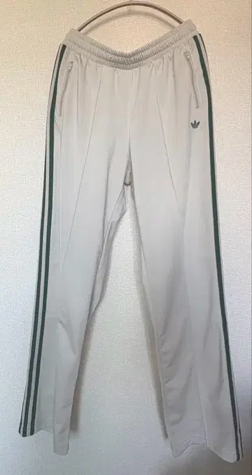 adidas originals 베이지 x 그린