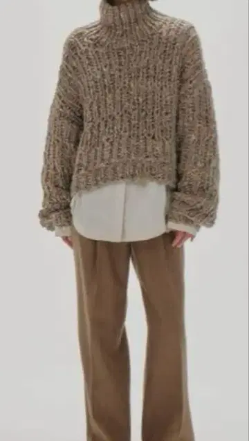 TODAYFUL 터틀넥 니트 베이지 계열