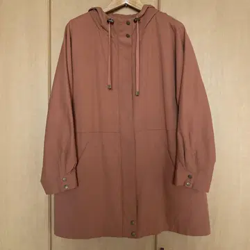 알파벳 라이너 포함 하프 코트