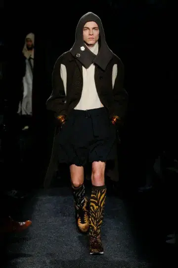 jw 앤더슨 19aw 숏팬츠