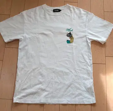 XLARGE 화이트 T셔츠 백 프린트