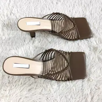 브라운 스트랩 플립플랍