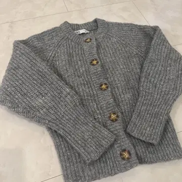 ZARA 그레이 니트 가디건